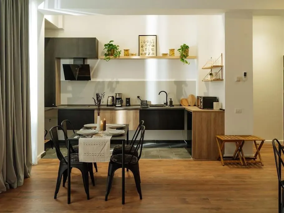 Central 13 Apartment - New Building & Parking Bucharest Romania